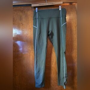 Free People You're A Peach Yoga Leggigngs Sz. Large Moss Green w/ White Pipping